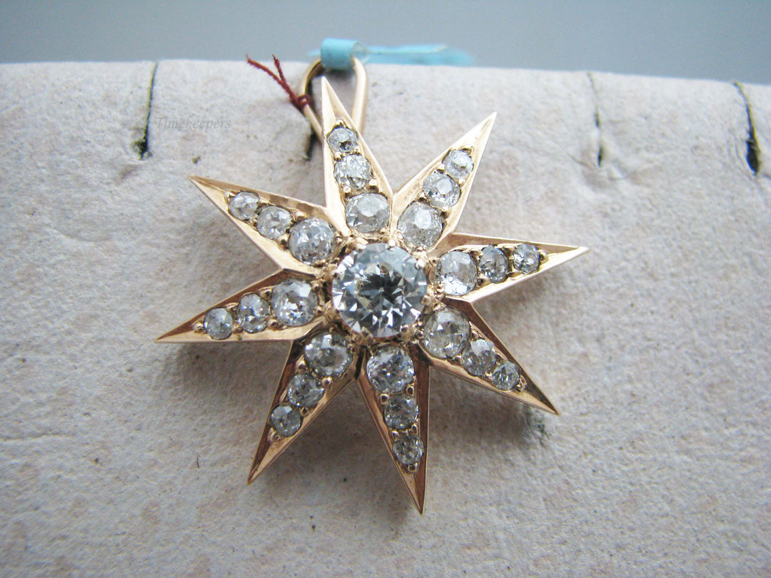 b469 Stunning 14kt Yellow Gold Diamond Star Pendant
