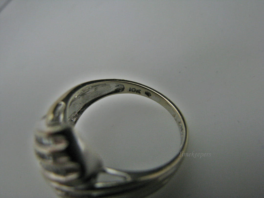 H220 Cute Multiple Diamond Chips Ring in 10k White Gold