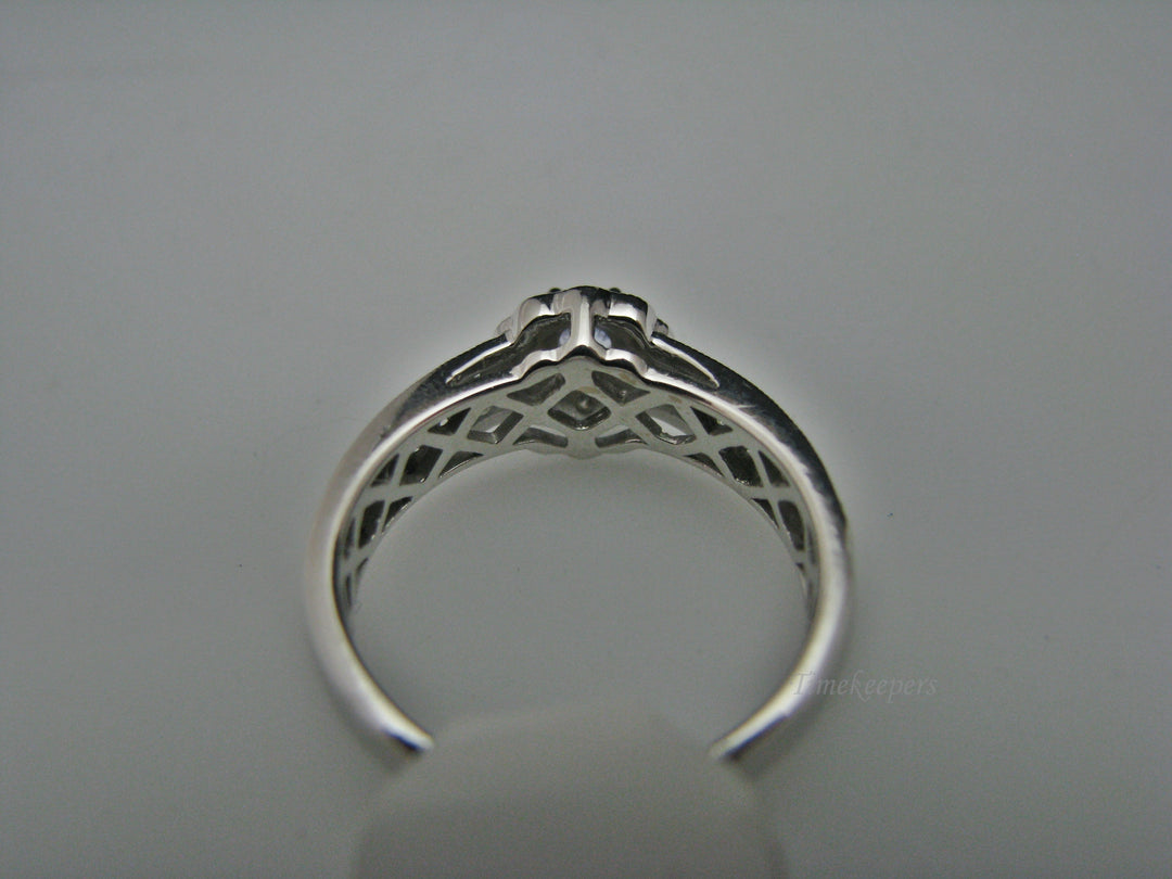 H222 Beautiful Tanzanite 14k White Gold Ring with Diamonds