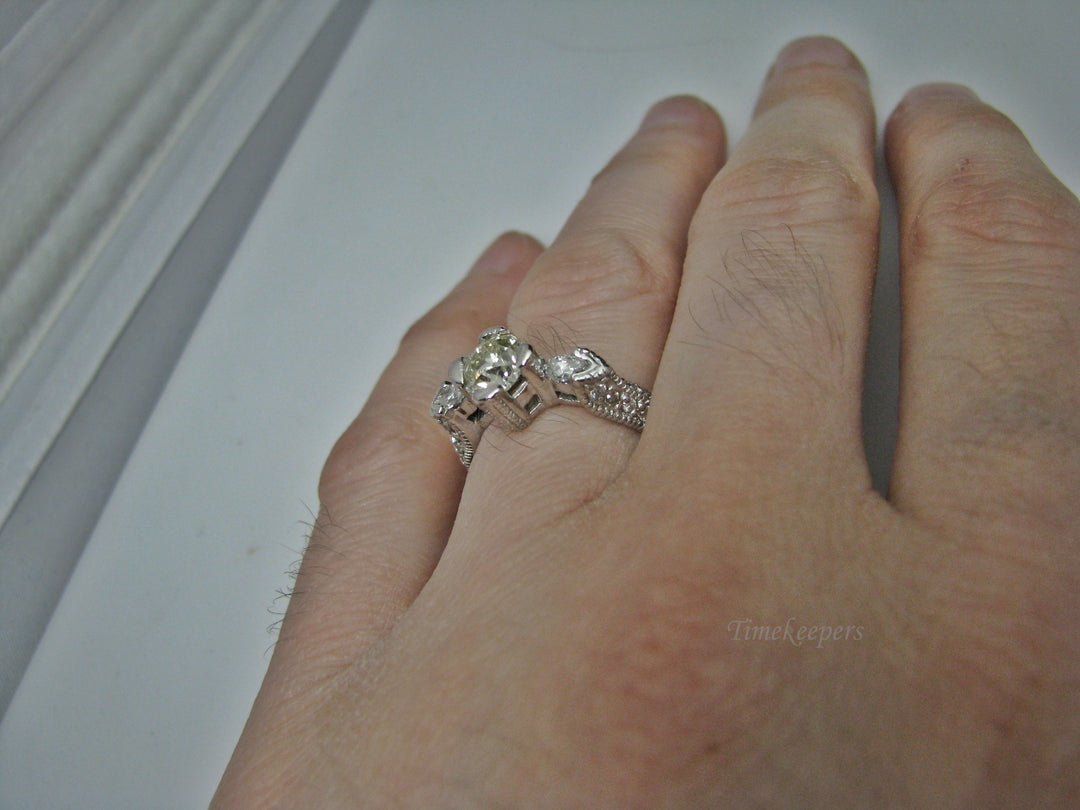 H224 Stunning 14k White Gold Engagement Ring Size 5.75 with Diamonds