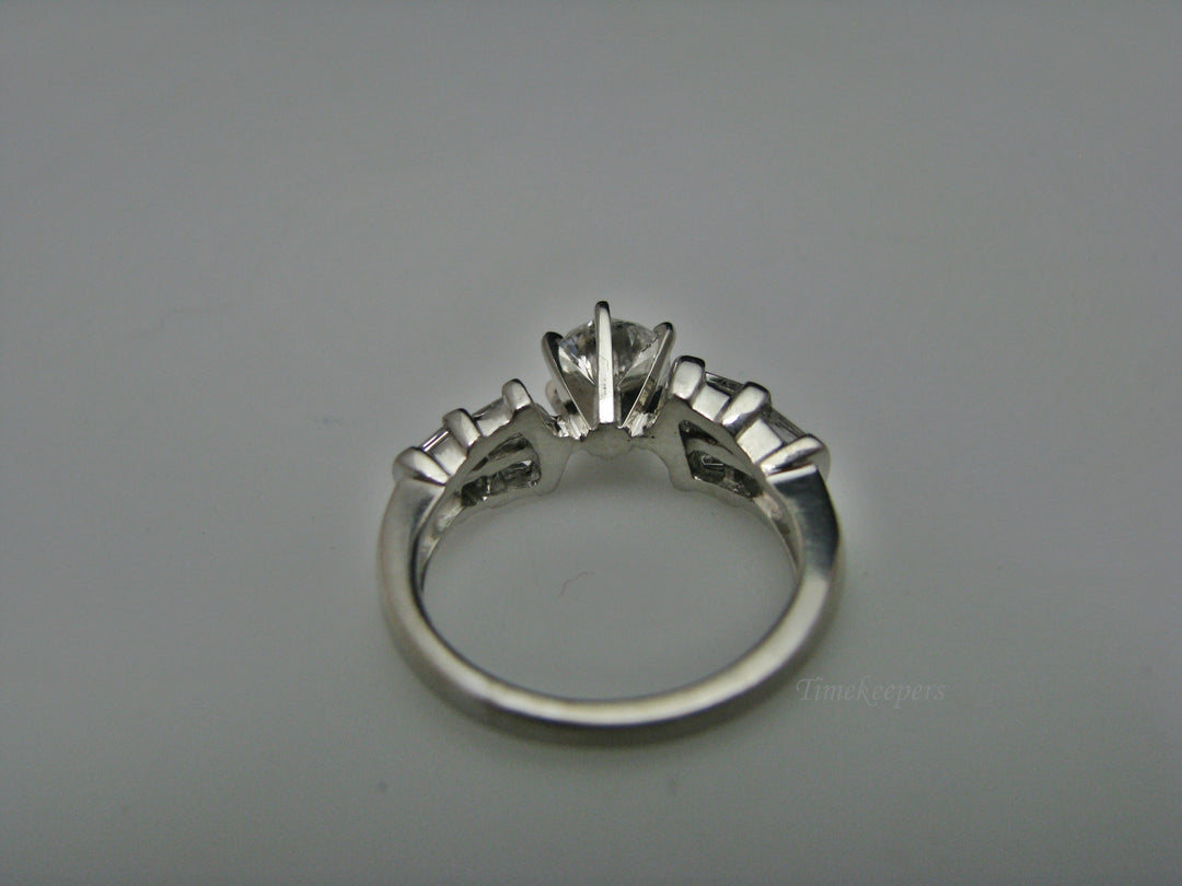 H223 Stunning Platinum Engagement Ring Size 5.25 with Diamonds