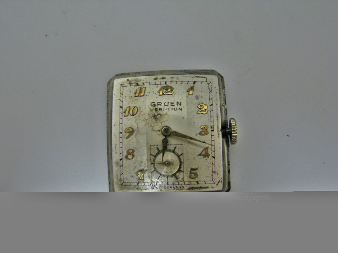 H231 Beautiful Gruen Mechanical Hand Wind Watch with Second Sub-Dial from 1940s