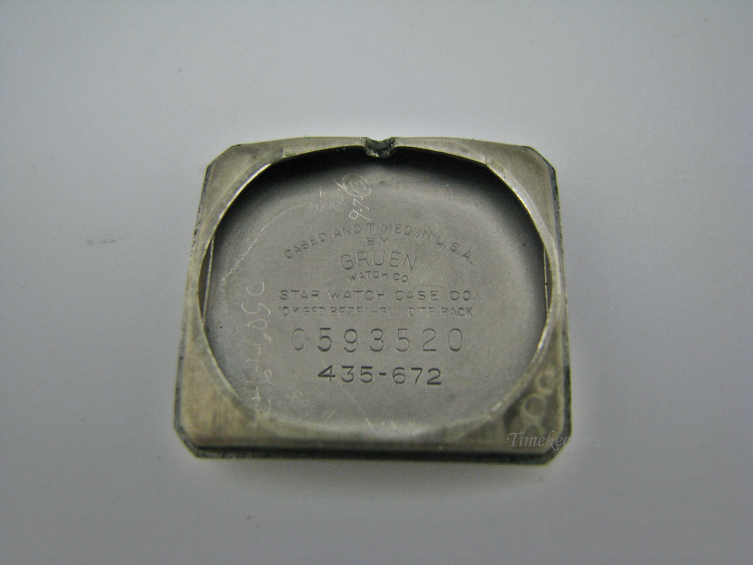 H231 Beautiful Gruen Mechanical Hand Wind Watch with Second Sub-Dial from 1940s