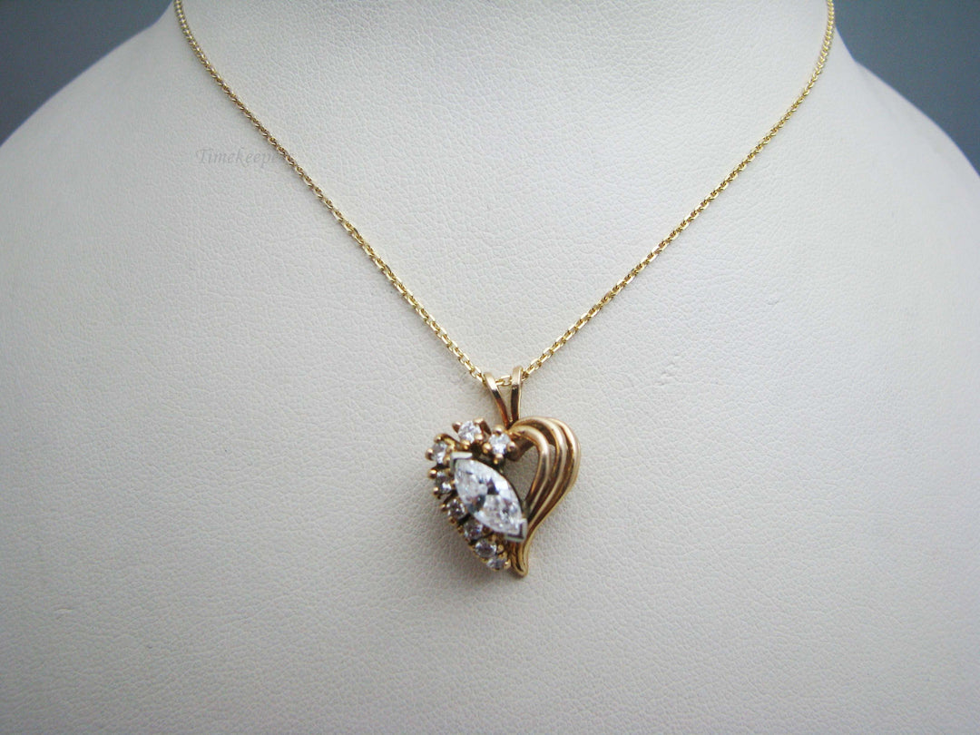b161 Stunning 14k Diamond Heart pendant with chain