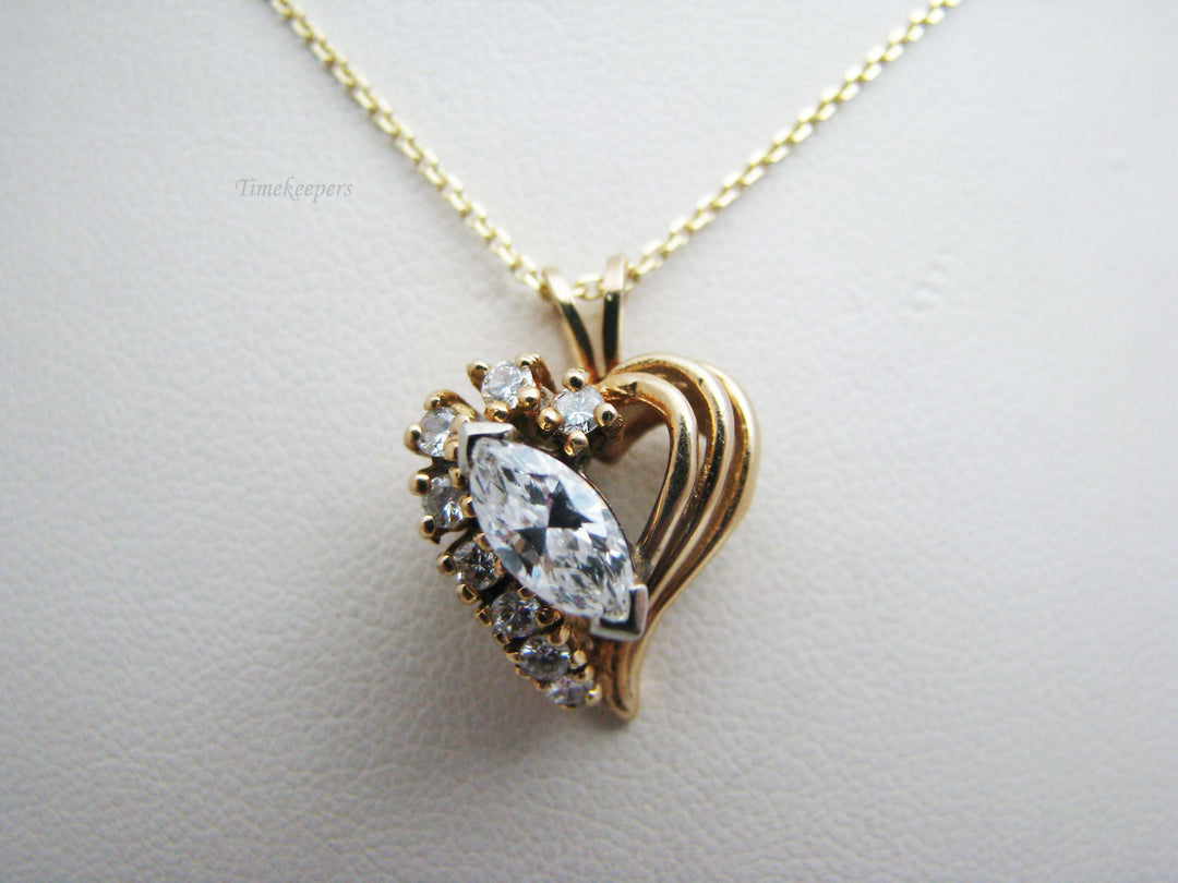 b161 Stunning 14k Diamond Heart pendant with chain