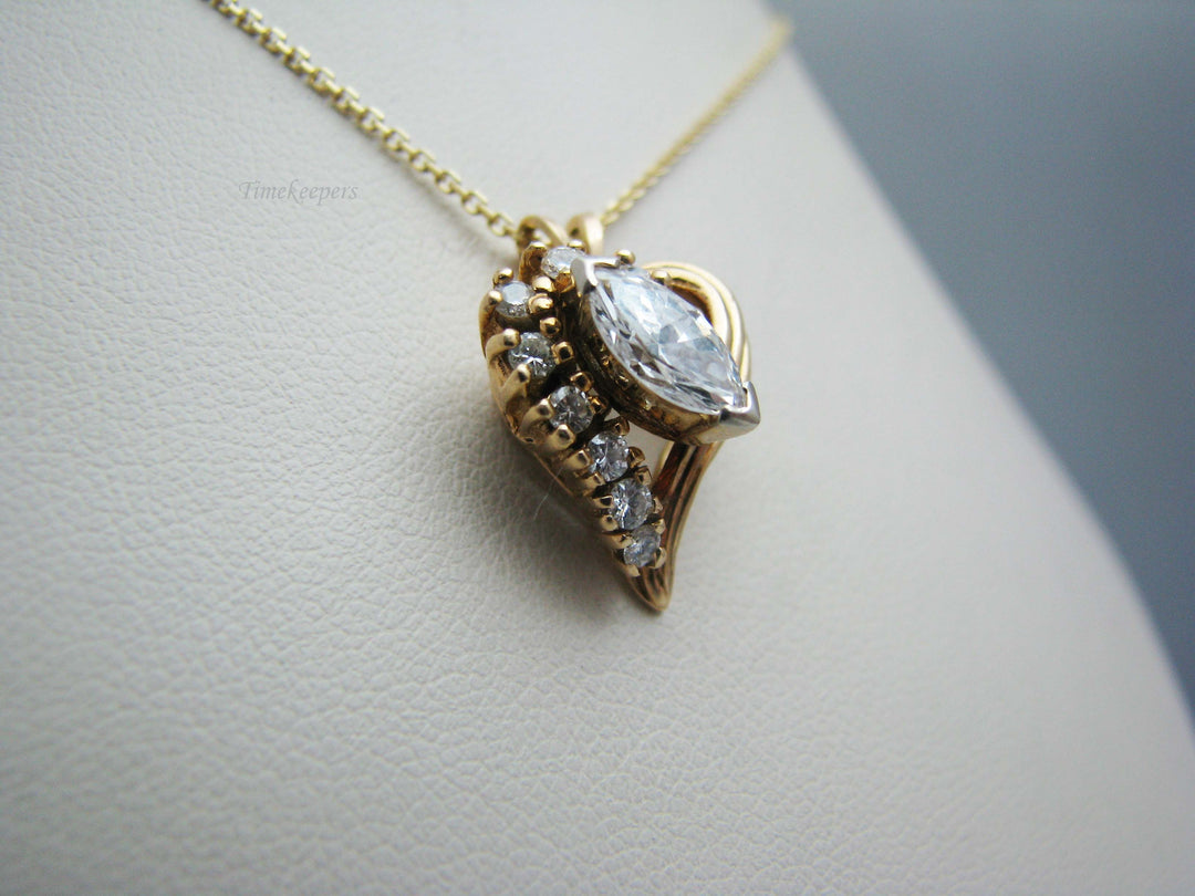 b161 Stunning 14k Diamond Heart pendant with chain