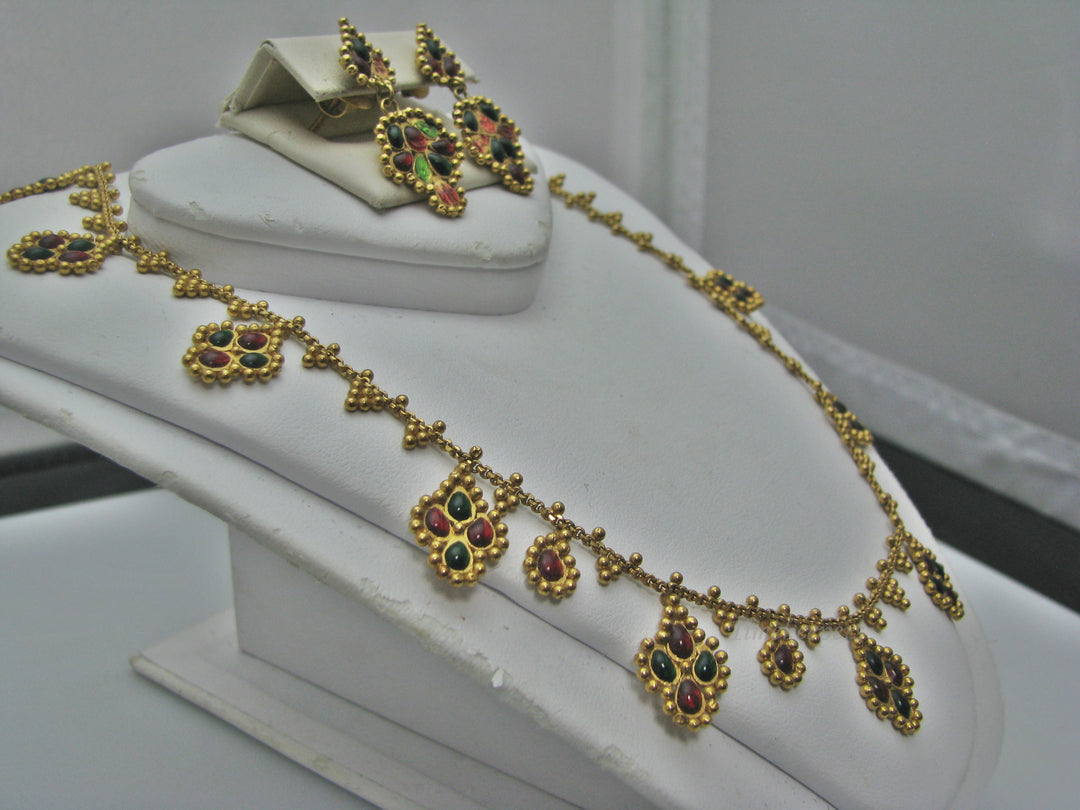 H269 Stunning 22k Yellow Gold Set of Green and Red Stone Necklace with Earrings