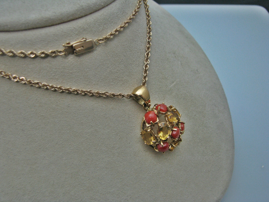 H274 Stunning 18k YG Coral and Citrine Pendant on 24" 14k Yellow Gold Chain