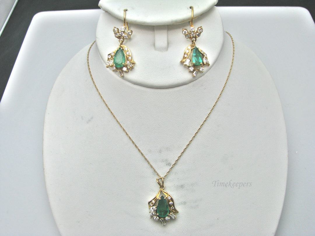 H280 Stunning 14k Yellow Gold Emerald Necklace with Multiple Diamonds