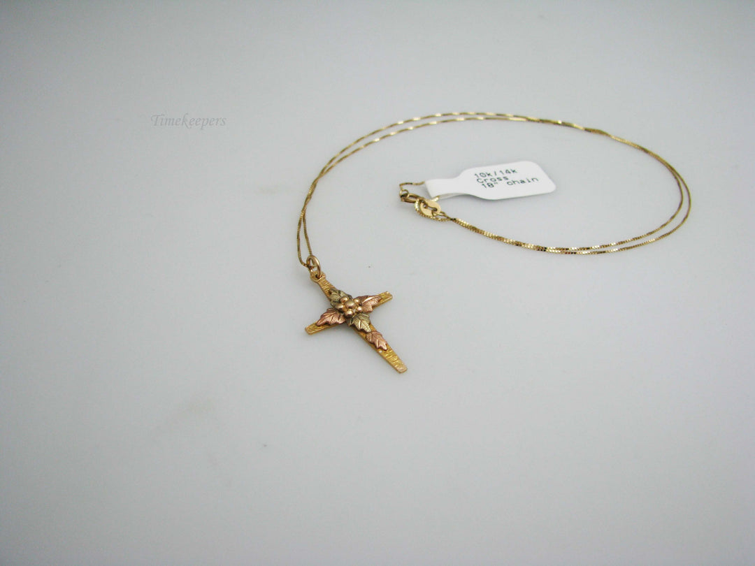 b399 Stunning 10kt Multi-color Gold Cross on a 14kt Yellow Gold chain