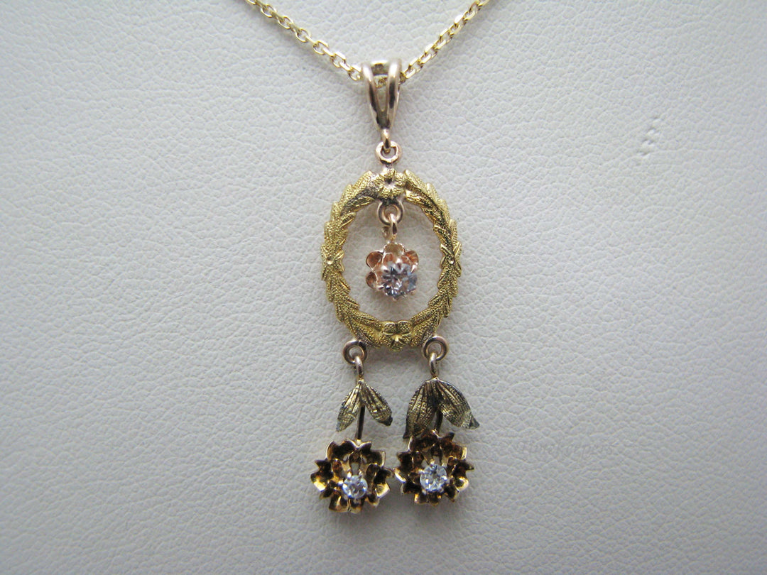 j176 Beautiful Vintage 14k Yellow Gold Pendant with Moissanite on 18" Chain