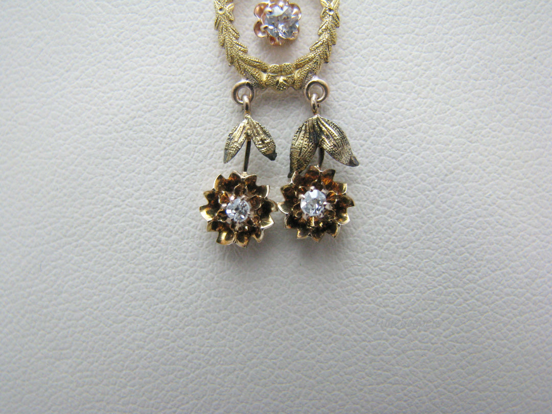 j176 Beautiful Vintage 14k Yellow Gold Pendant with Moissanite on 18" Chain