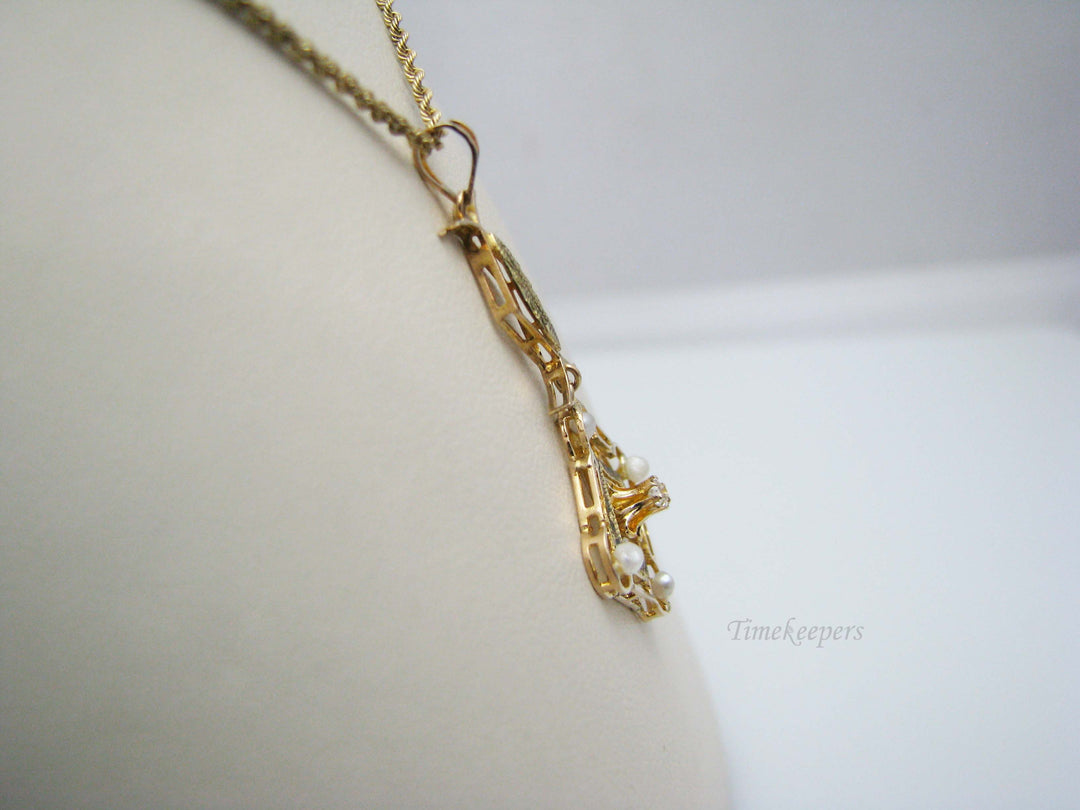 j177 Beautiful Vintage 10k Yellow Gold Diamond and (4) Pearl Pendant