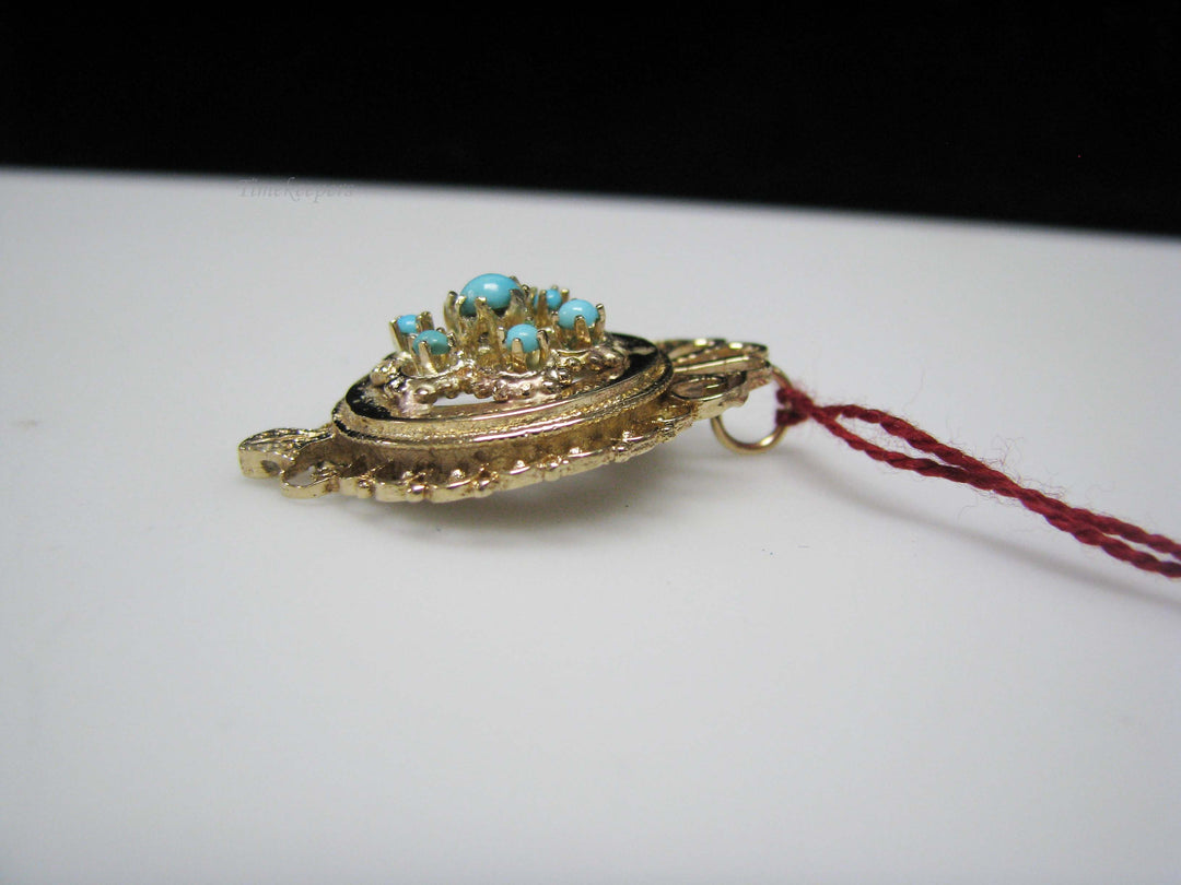 b500 Beautiful 14kt Yellow Gold Turquoise Pendant