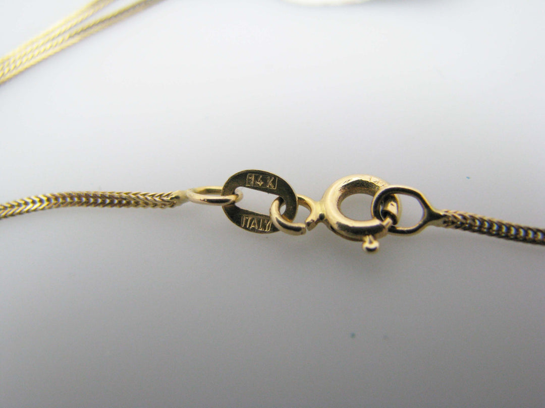 j180 Beautiful Vintage 14k Yellow Gold Diamond Pendant on 18" Chain