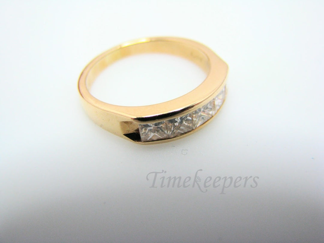 H302 Beautiful Diamond 14k Yellow Gold Wedding Band in Size 6.75