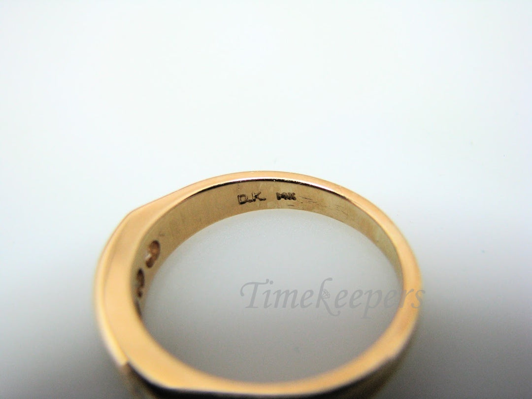 H302 Beautiful Diamond 14k Yellow Gold Wedding Band in Size 6.75