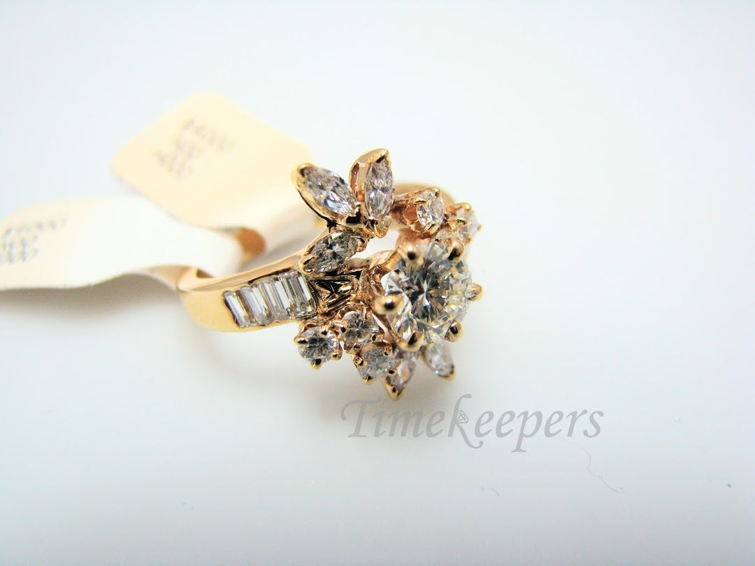 H319 Stunning Diamond 14k Yellow Gold Ring in Size 7.75