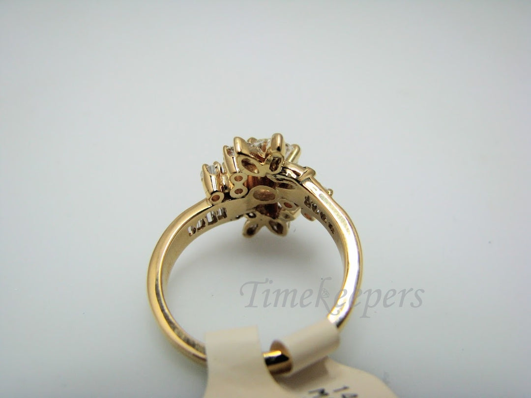 H319 Stunning Diamond 14k Yellow Gold Ring in Size 7.75
