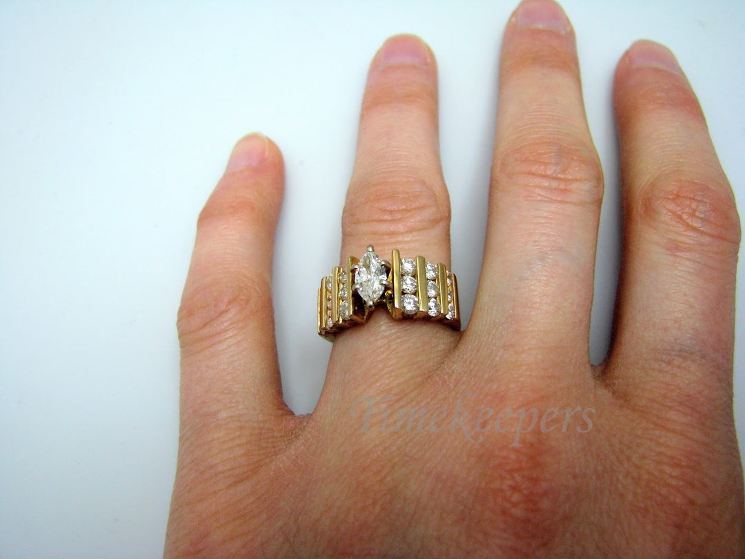 H322 Stunning Diamond 14k Yellow Gold Wedding Ring in Size 4.75