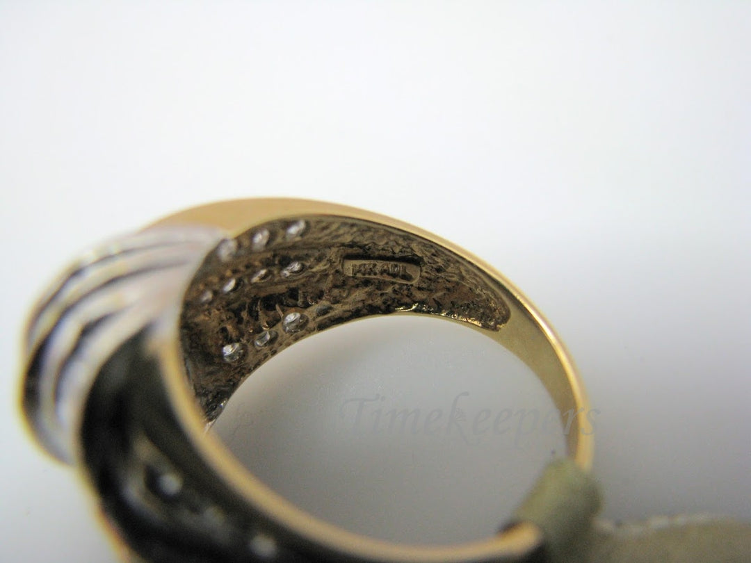H326 Beautiful Diamond 14k Yellow and White Gold Ring in Size 7.25