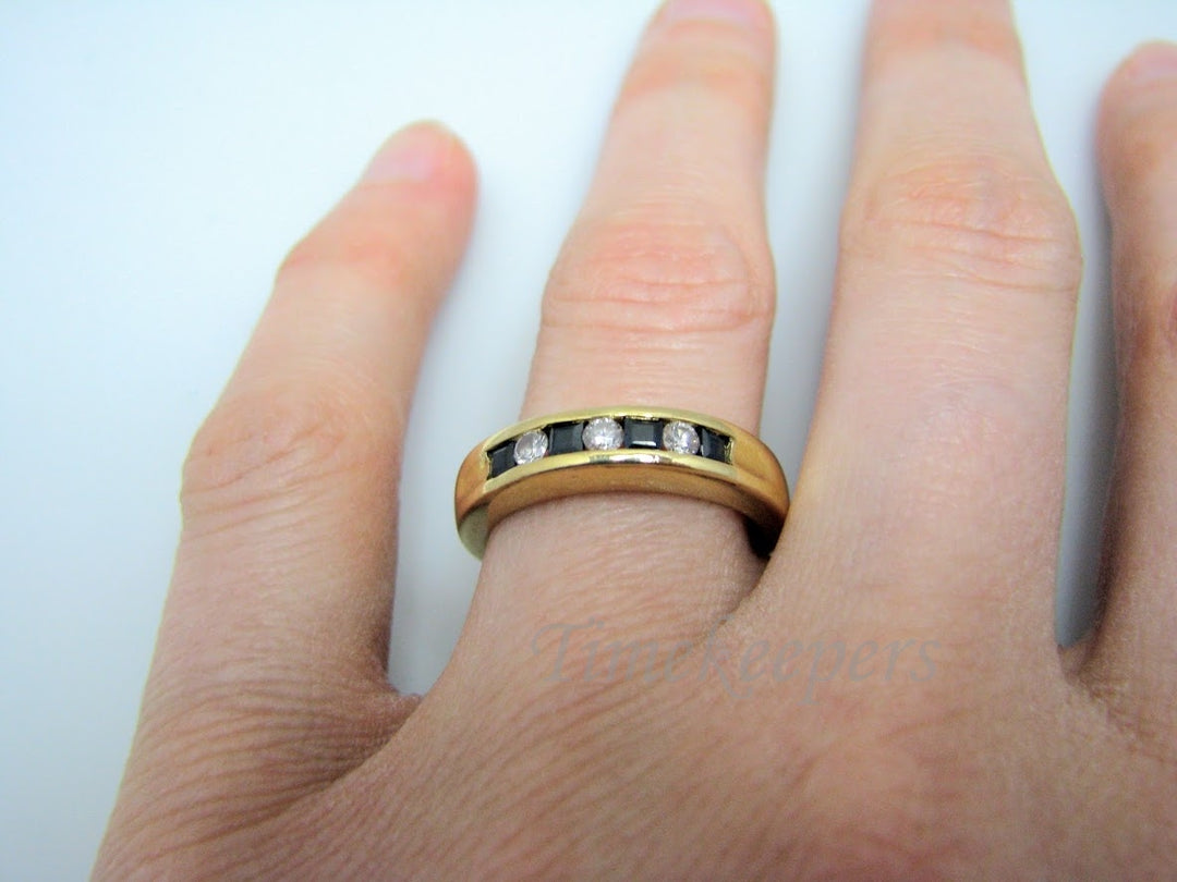 H330 Cute Sapphire and Diamond 14k Yellow Gold Wedding Band in Size 6.5