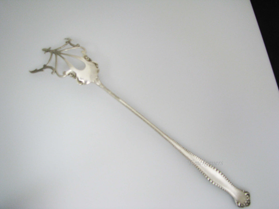 j190 Vintage Towle, Canterbury Pattern Sterling Silver Lettuce Serving Fork