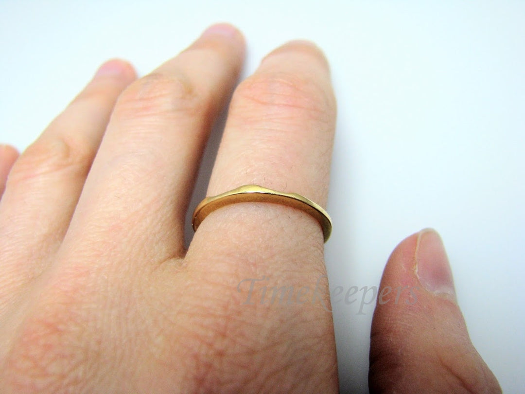 H357 Unique 14k Yellow Gold Wedding Band in Size 7