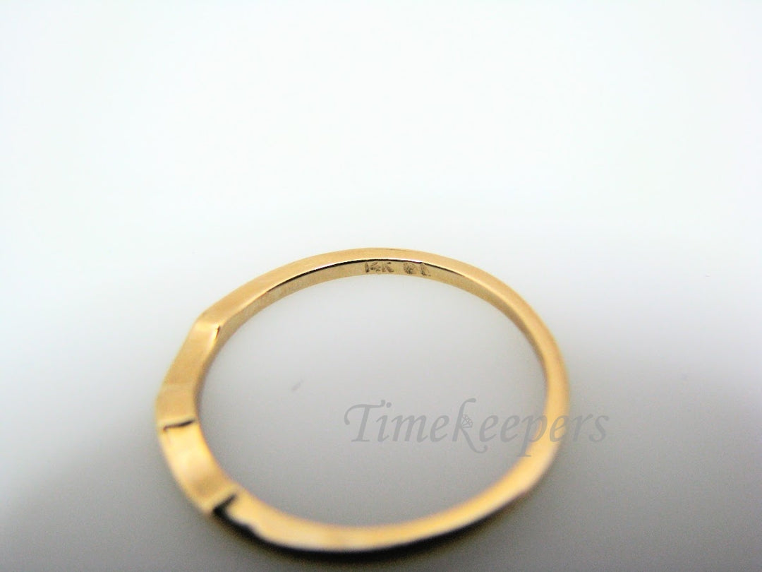 H357 Unique 14k Yellow Gold Wedding Band in Size 7