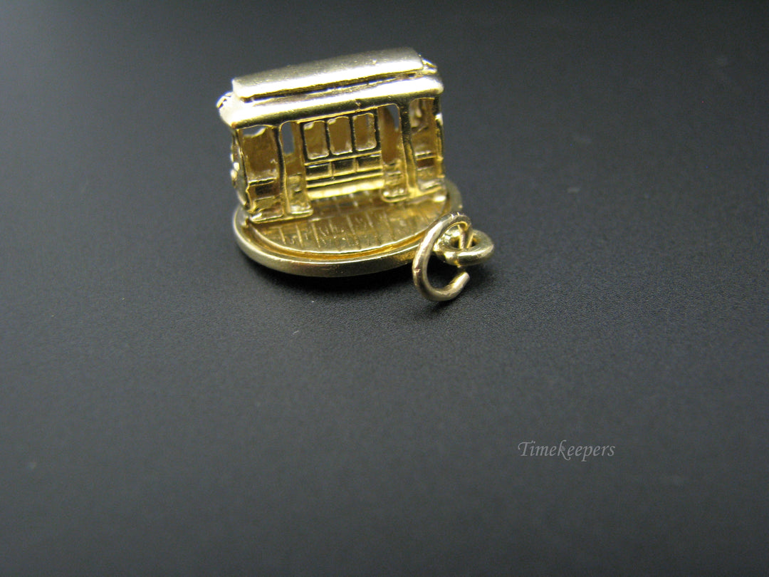 c725 (Moveable Charm) Trolley Car Spins Around in 14k Yellow Gold