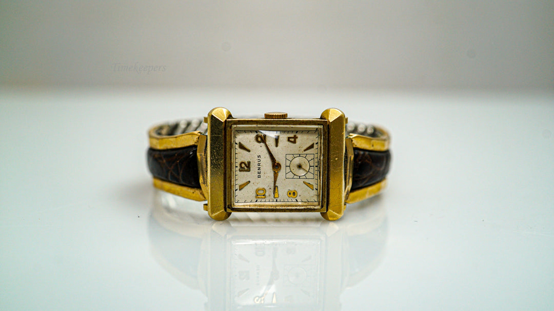 k176 Vintage 1950's Men's Benrus Wristwatch