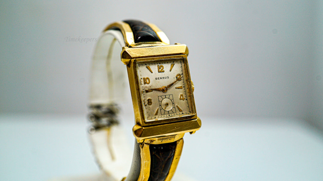 k176 Vintage 1950's Men's Benrus Wristwatch