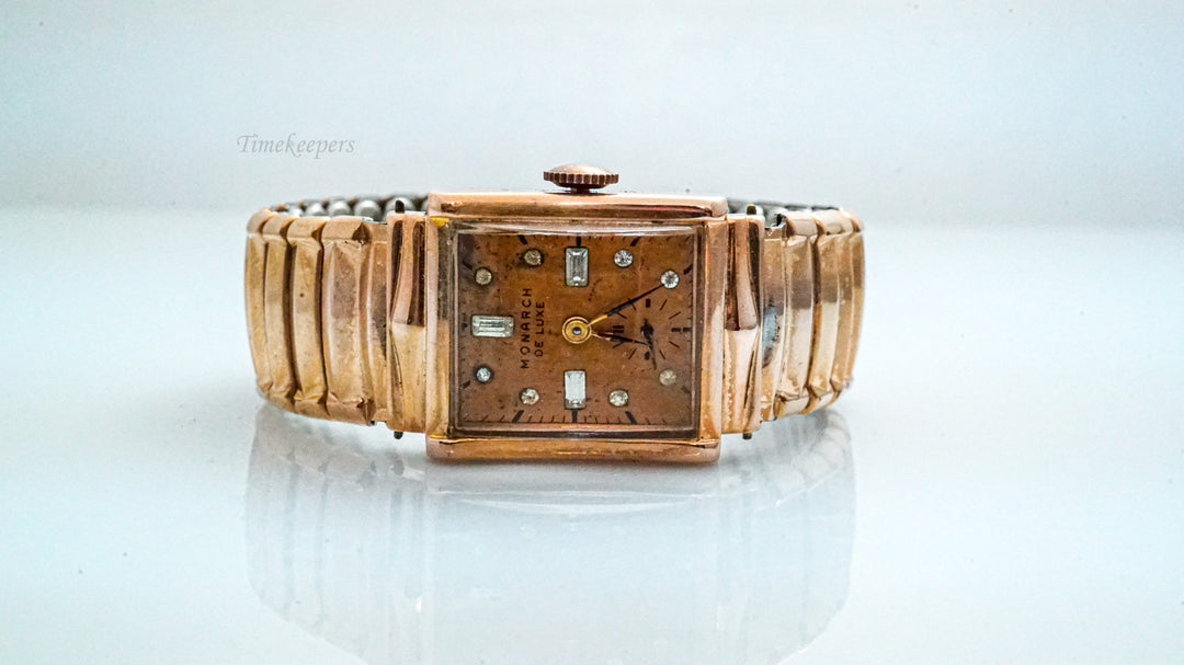 K118 Vintage 1940's Men's Monarch De Luxe Wristwatch