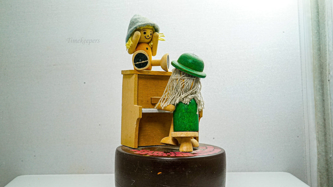 K133 Hummel Werks Dan's Kids Music Box