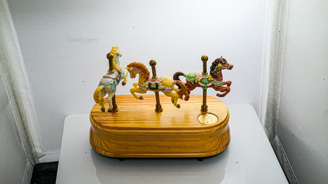 K141 Horse Music Box