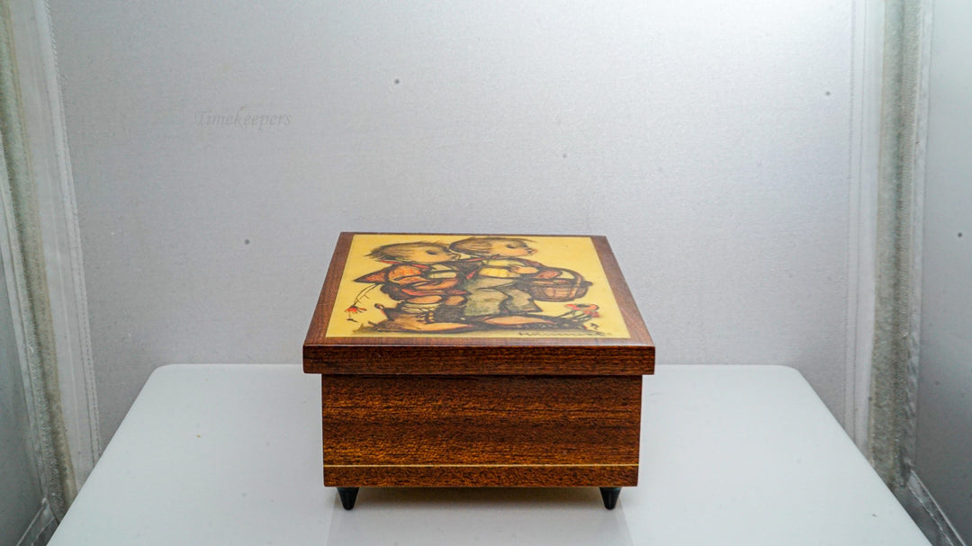 K143 Hummel Music Box