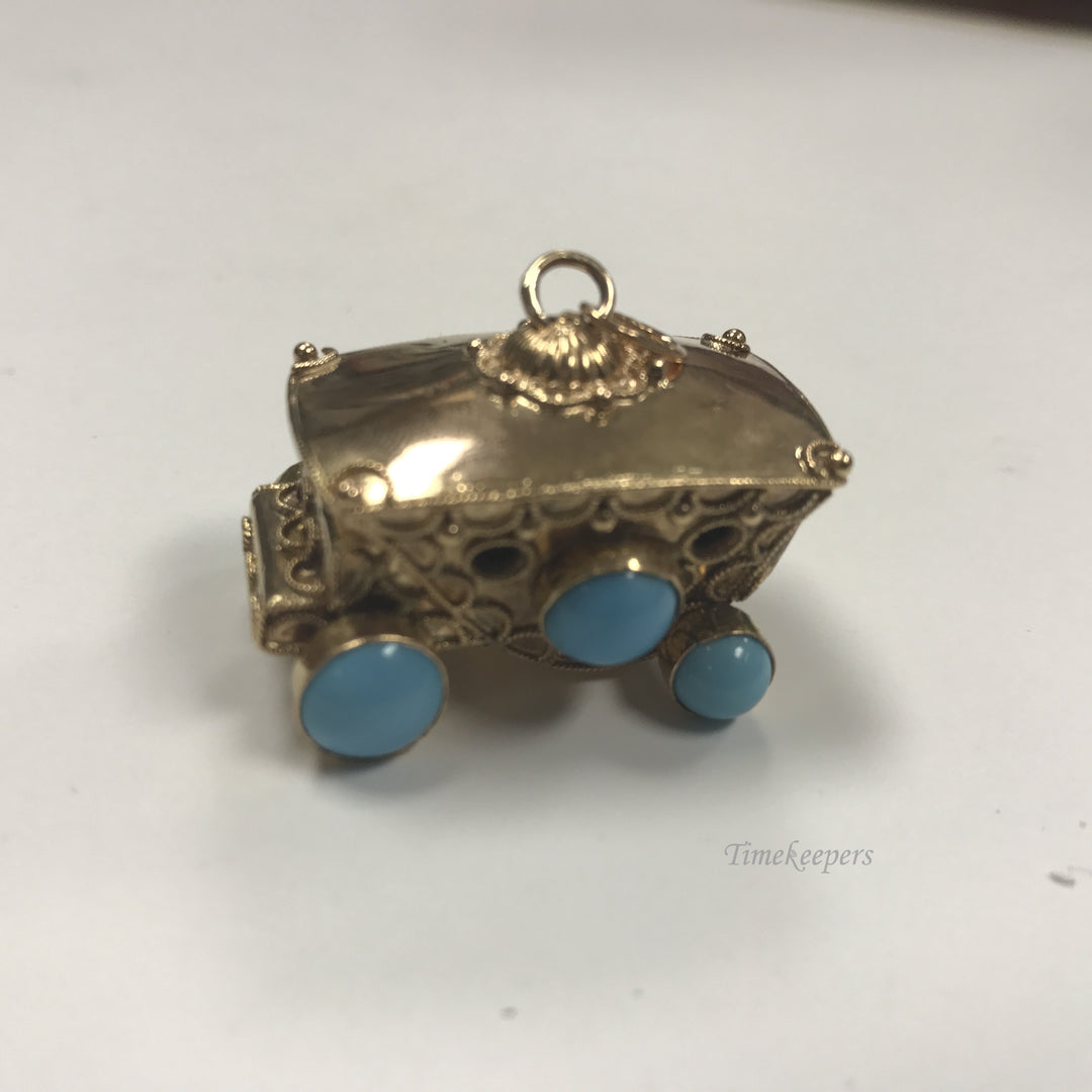 d086 Vintage Stunning 14k Yellow Gold Carriage Filigree Pendant Turquoise Garnet