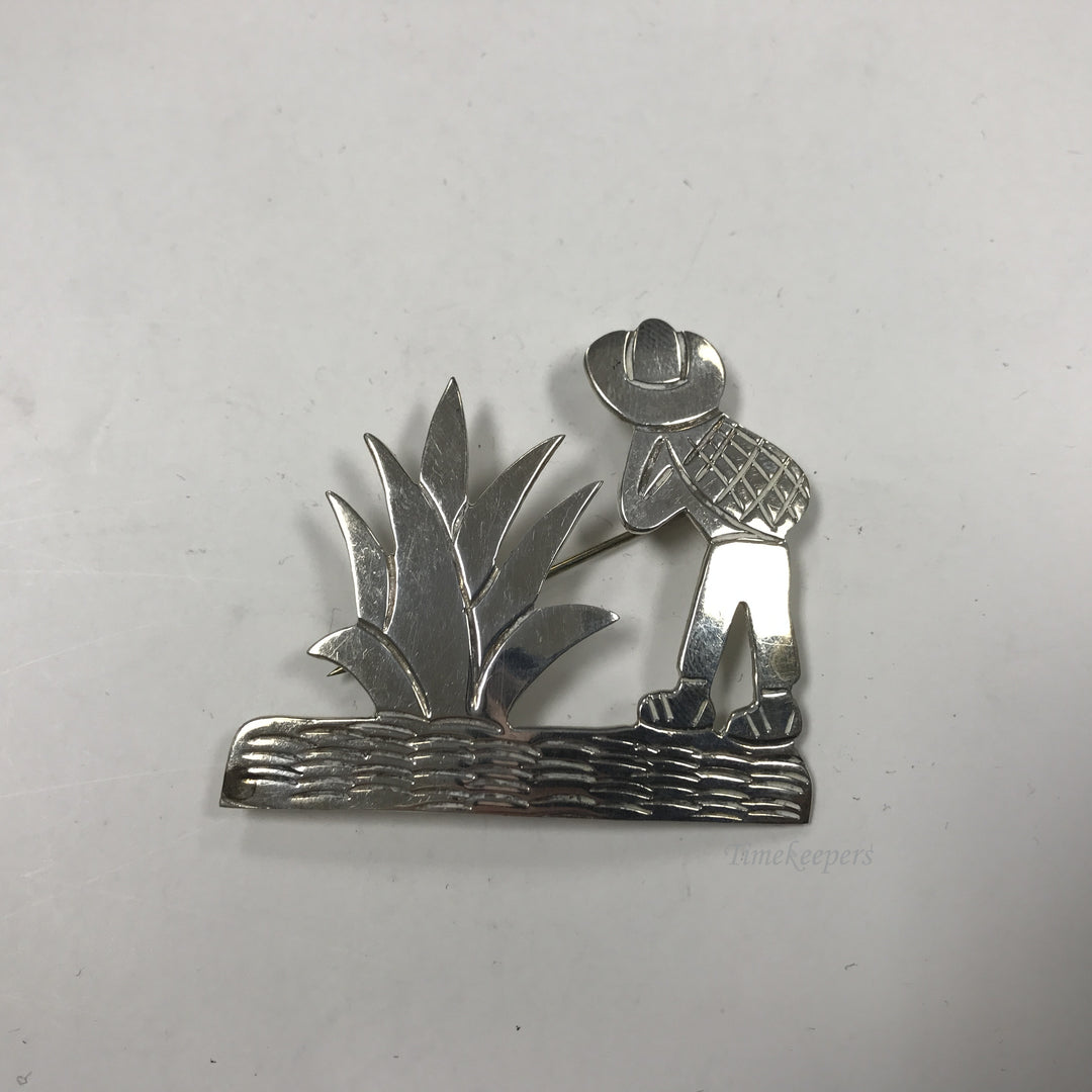 d269 Vintage Sterling Silver Farmer & Cactus Plant Unisex Brooch Pin Mexico 925