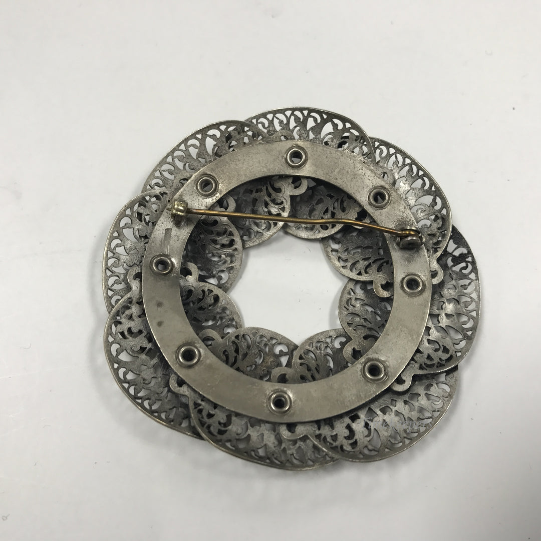 d274 Vintage Silver Tone Filigree Moving Leaves Women's Brooch Pin