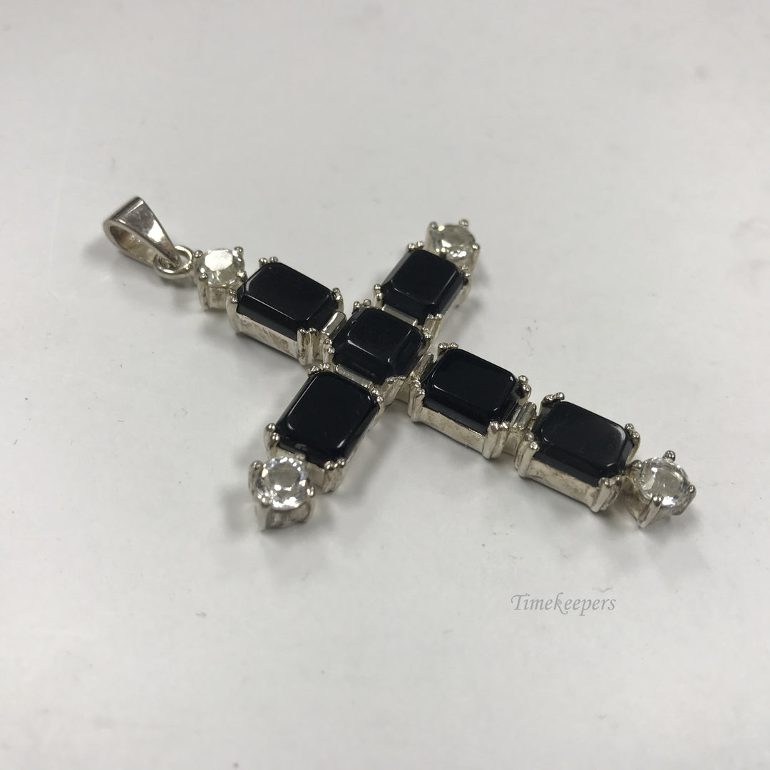 d277 Vintage Sterling Silver Black White Stone Cross Pendant Thailand 925