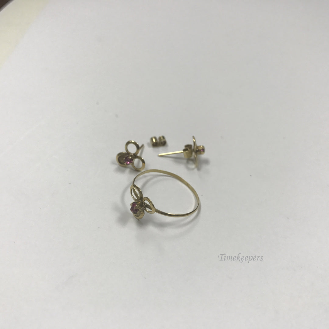 d320 Vintage 3pc Set of 14K Yellow Gold Flower Ring & Earrings with Pink Stones