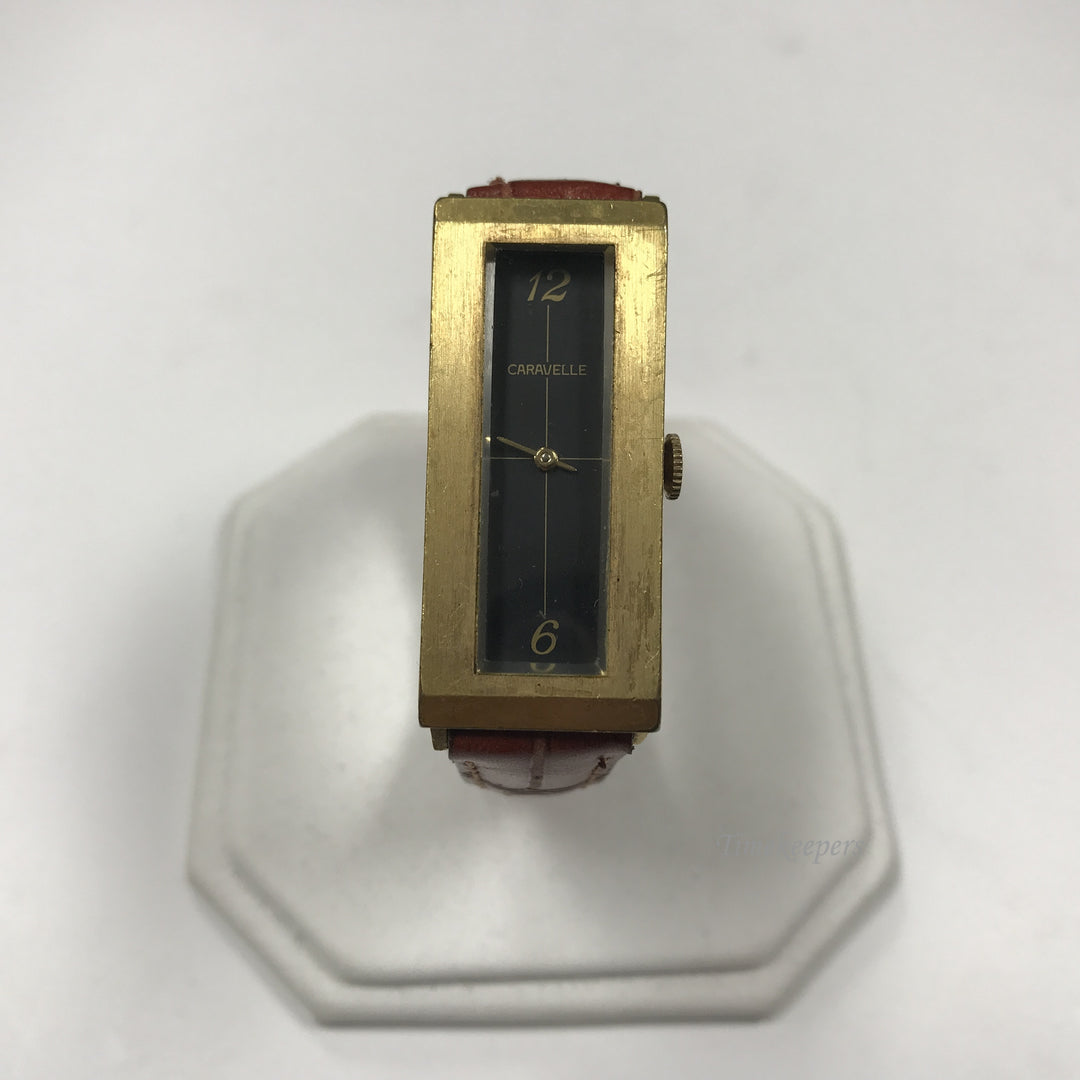 d329 Vintage Caravelle Gold Tone Stainless Steel Mechanical 1960's Wrist Watch