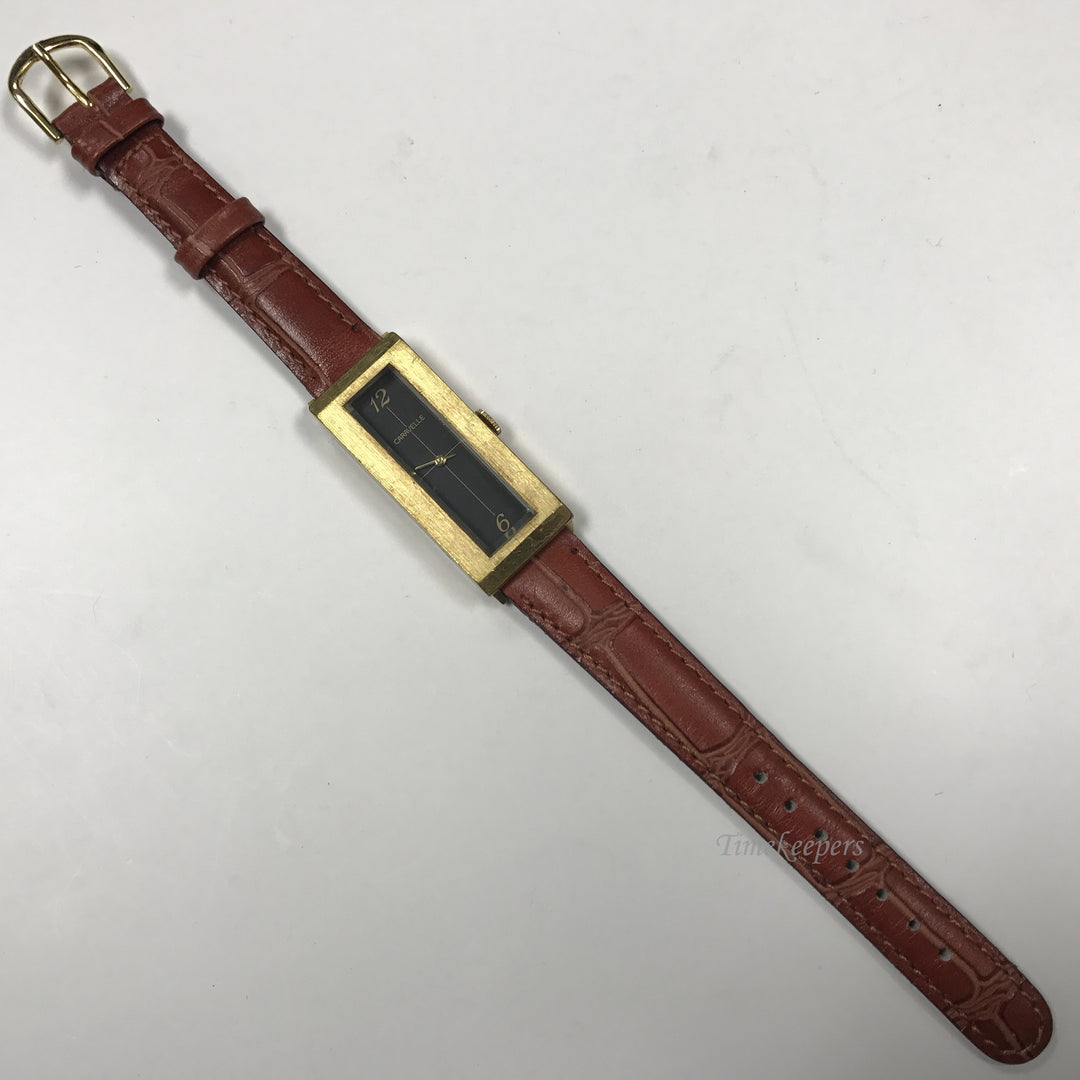 d329 Vintage Caravelle Gold Tone Stainless Steel Mechanical 1960's Wrist Watch