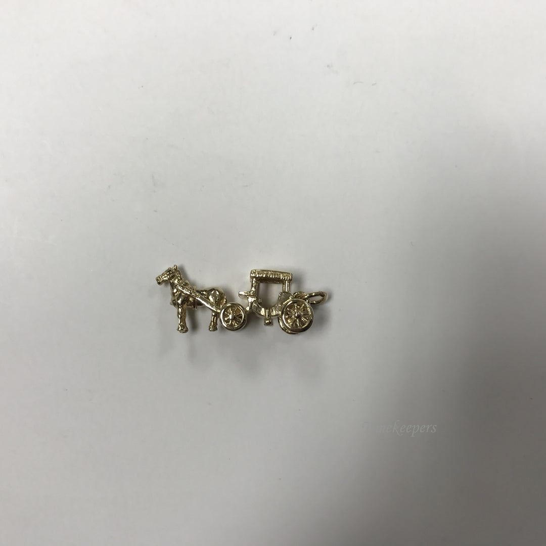 d444 Vintage Original 10K Yellow Gold Horse & Carriage Charm Pendant