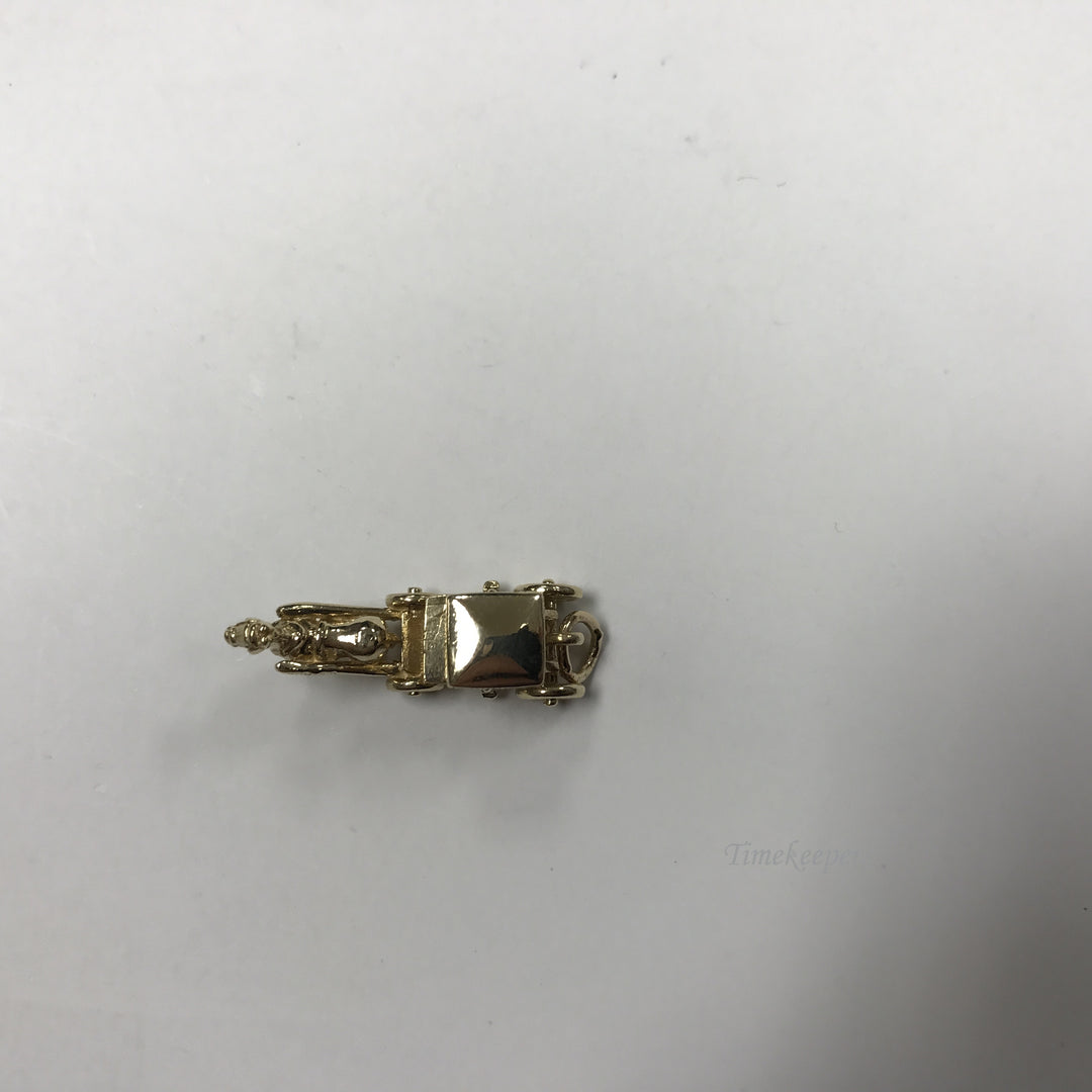 d444 Vintage Original 10K Yellow Gold Horse & Carriage Charm Pendant