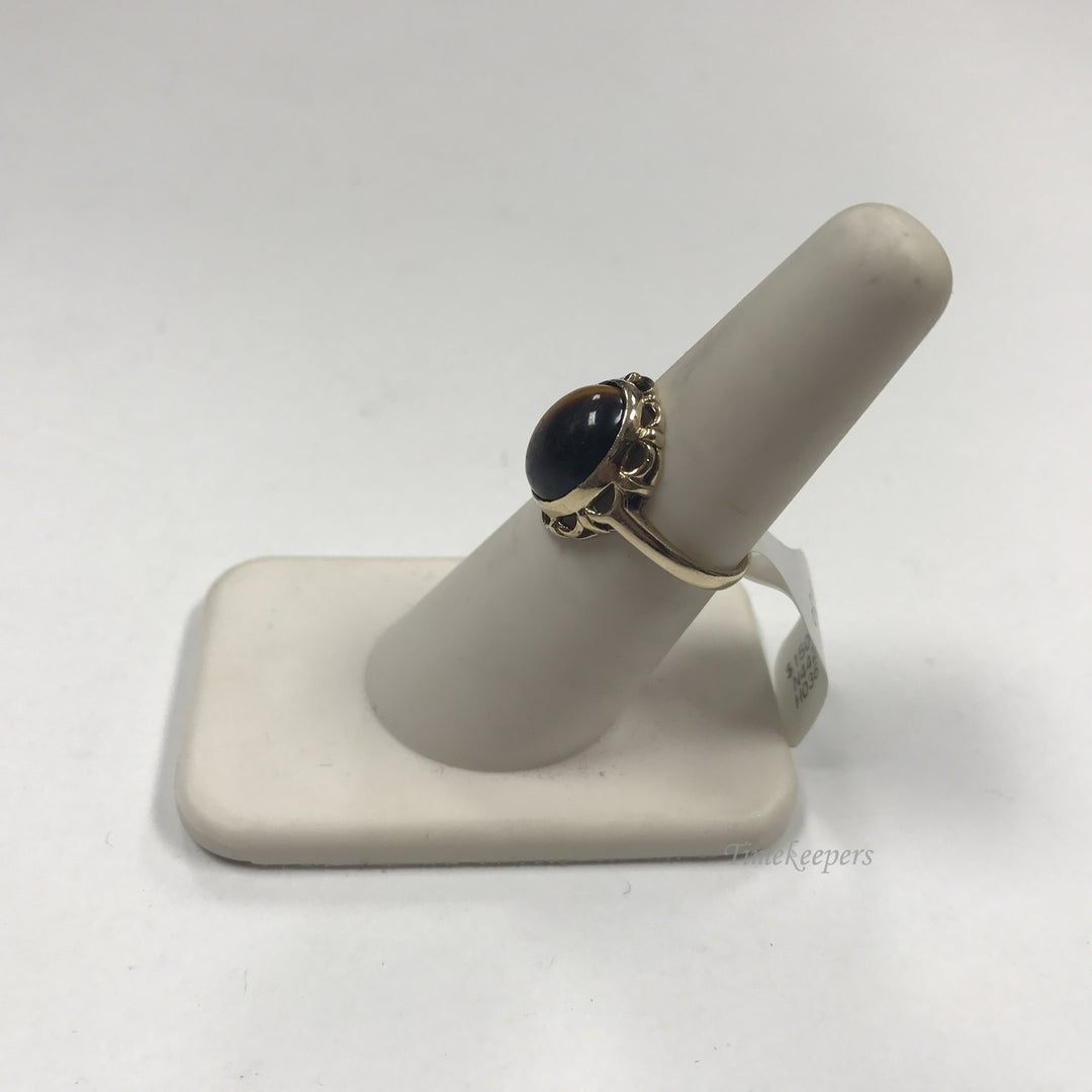 d473 Vintage 10K Yellow Gold Oval Cat Eye Women's Ring Size 5.75