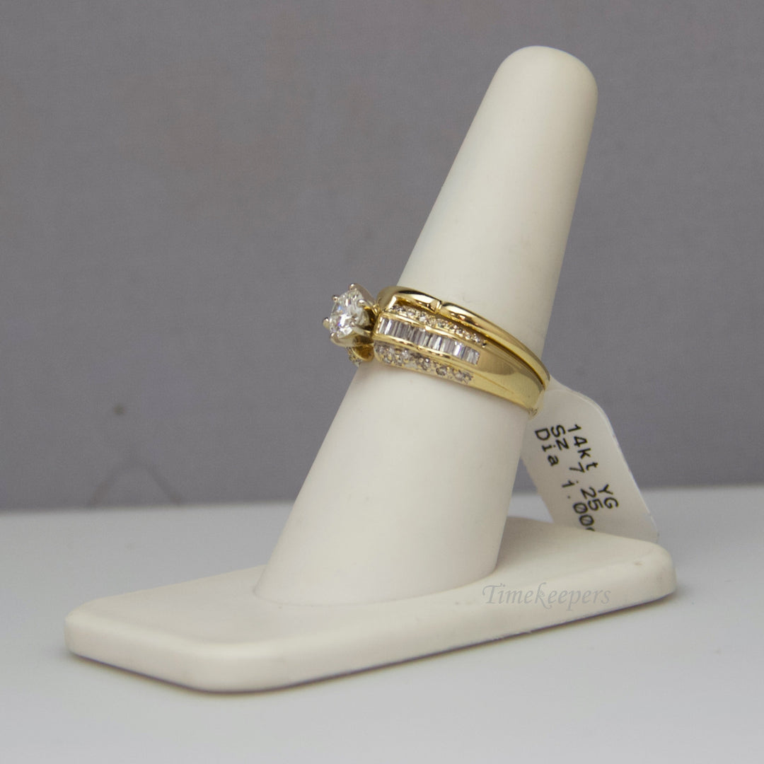 d491 Gorgeous 14kt Yellow Gold Wedding Set