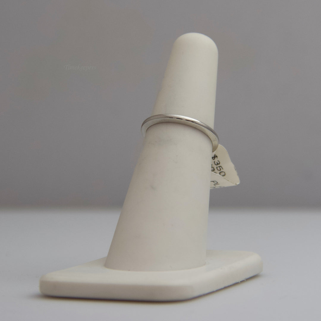 d523 Platinum Wedding Band Size: 4.75