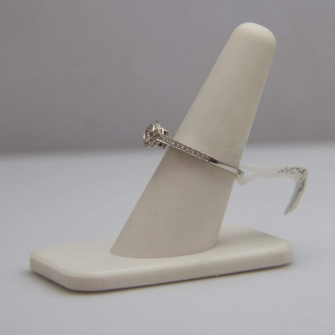 d529 14k White Gold Diamond Ring