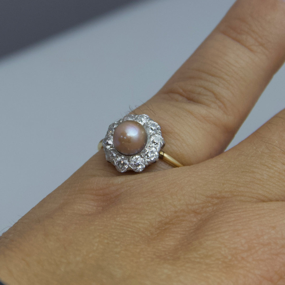 d539 Unique 14k Yellow Gold Pearl Ring